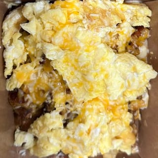Bacon, Eggs & Hash Skillet